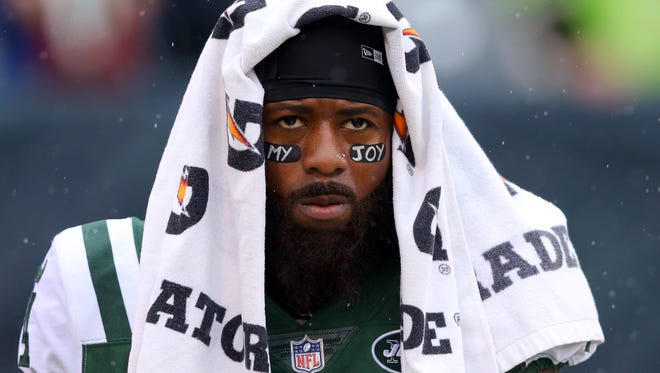 Oct 29, 2017; East Rutherford, NJ, USA; New York Jets wide receiver Jeremy Kerley (14) look on during warms ups before a game against the Atlanta Falcons at MetLife Stadium. Mandatory Credit: Brad Penner-USA TODAY Sports ORG XMIT: USATSI-358956 ORIG FILE ID:  20171029_ggw_ae5_003.JPG