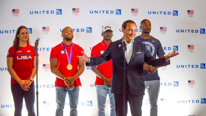 United CEO (front) speaks at a send-off for the team at Houston Bush Intercontinental on Aug. 3, 2016.