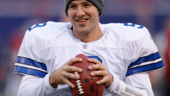 Romo before a game against the Giants in 2006.