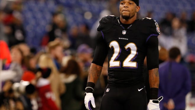 BALTIMORE, MD - NOVEMBER 27: Cornerback Jimmy Smith #22 of the Baltimore Ravens stands on the field during warms up prior to the game against the Houston Texans at M&T Bank Stadium on November 27, 2017 in Baltimore, Maryland. (Photo by Todd Olszewski/Getty Images) ORG XMIT: 700070771 ORIG FILE ID: 880611778