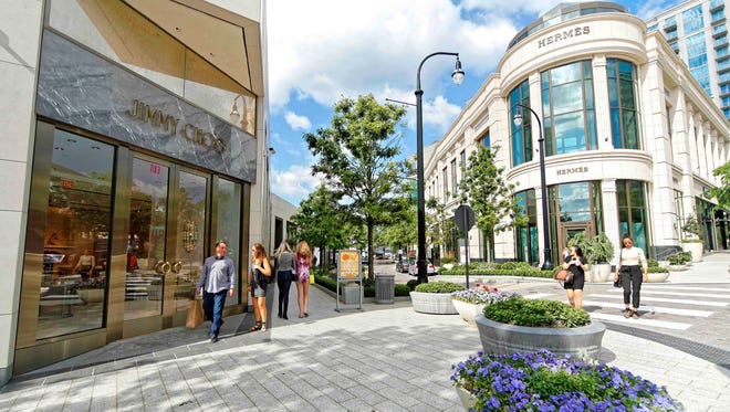 The Shops Buckhead Atlanta features a walkable collection of high-end storefronts including Hermès and Jimmy Choo, as well as restaurants, workout studios and spas.